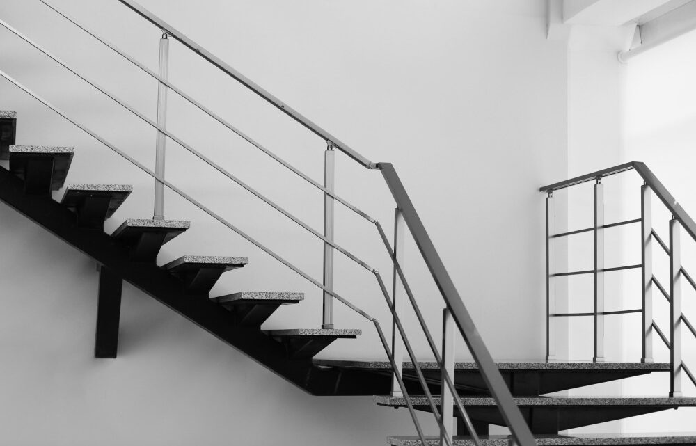 Jak dobrać balustradę do schodów?